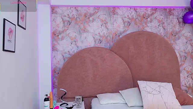 Snapshot of McKenzie_Star chatting on September 11, 2025, 11:43 am McKenzie Star online show from September 11, 2025, 11:43 am