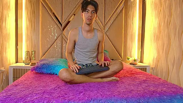 Couplex xxx online show from December 4, 2025, 1:26 am