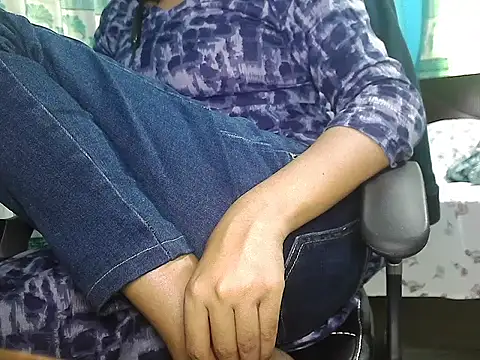 Snapshot of meghbalikargolponoy09 chatting on January 6, 2026, 5:55 am meghbalikargolponoy09 online show from January 6, 2026, 5:55 am