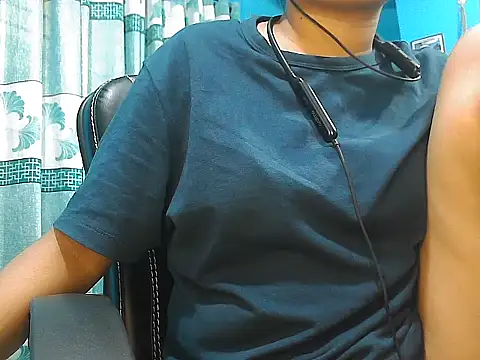 Snapshot of meghbalikargolponoy09 chatting on February 3, 2026, 3:04 am meghbalikargolponoy09 online show from February 3, 2026, 3:04 am