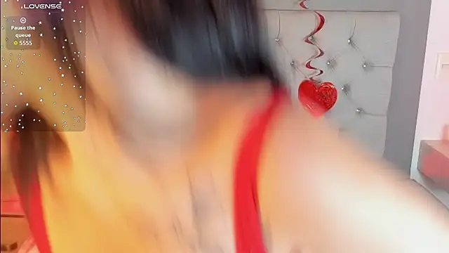 Snapshot of Seraphyne666 chatting on September 20, 2025, 12:32 pm Seraphyne666 online show from September 20, 2025, 12:32 pm