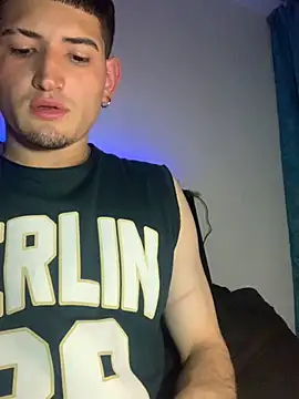 Snapshot of Ian_kai chatting on September 16, 2025, 3:18 am Ian kai online show from September 16, 2025, 3:18 am