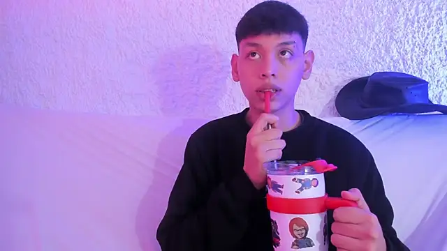 zeus blaze online show from November 7, 2025, 8:13 pm