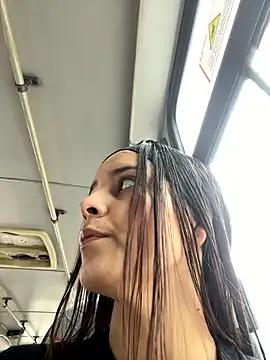 Mia jhoonson online show from November 4, 2025, 3:38 pm