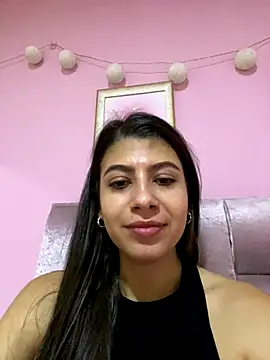 Lenapink19 online show from November 6, 2025, 9:30 pm