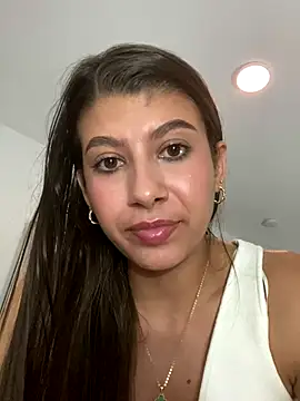 Lenapink19 online show from October 24, 2025, 2:43 am