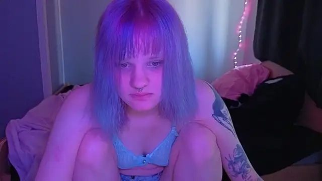 Elieiza xo online show from March 28, 2026, 9:10 am