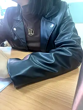 Snapshot of -NhaKy22 chatting on November 22, 2025, 12:54 am -NhaKy22 online show from November 22, 2025, 12:54 am