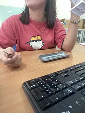 Snapshot of -NhaKy22 chatting on April 4, 2026, 2:29 am -NhaKy22 online show from April 4, 2026, 2:29 am