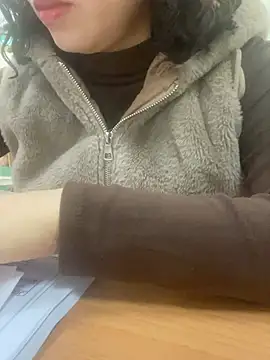 Snapshot of -NhaKy22 chatting on February 12, 2026, 1:05 am -NhaKy22 online show from February 12, 2026, 1:05 am