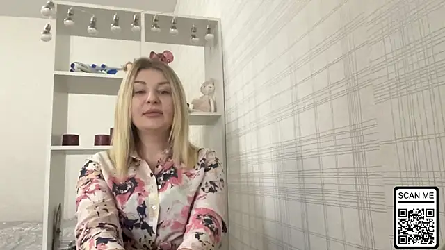 Blondie xoxoxo online show from January 13, 2026, 8:40 am