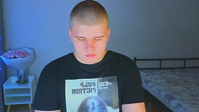 kittenmurr online show from November 7, 2025, 6:45 pm