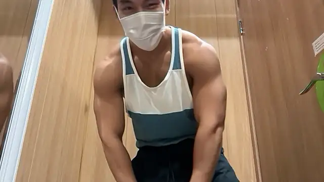 Snapshot of masucle216 chatting on January 8, 2026, 2:45 pm masucle216 online show from January 8, 2026, 2:45 pm