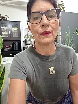 Snapshot of swity_foster chatting on June 4, 2026, 7:18 pm swity foster online show from June 4, 2026, 7:18 pm