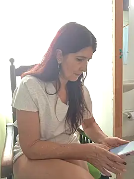 Snapshot of swity_foster chatting on June 23, 2026, 2:26 pm swity foster online show from June 23, 2026, 2:26 pm