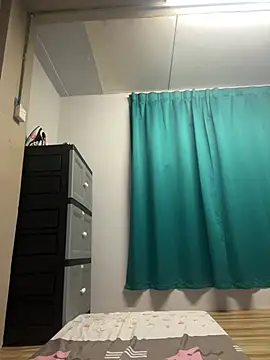 melyiaaa online show from February 6, 2026, 2:35 pm