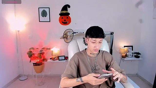 Luci Rose online show from October 21, 2025, 2:22 am