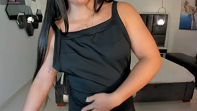 MilaColeman online show from June 14, 2026, 11:06 pm