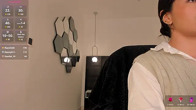 MilaColeman online show from February 3, 2026, 6:40 am