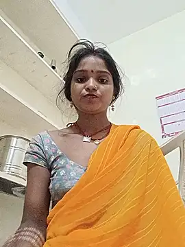 Snapshot of Harini_Gautam chatting on July 28, 2026, 9:14 pm Harini Gautam online show from July 28, 2026, 9:14 pm