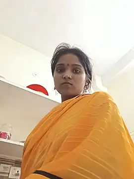 Snapshot of Harini_Gautam chatting on July 23, 2026, 1:58 am Harini Gautam online show from July 23, 2026, 1:58 am