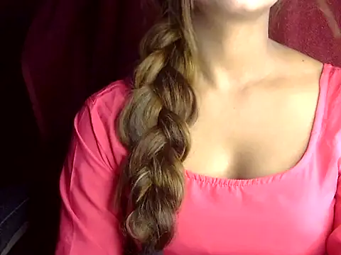 Snapshot of heartless_Queen chatting on October 15, 2025, 5:06 am heartless Queen online show from October 15, 2025, 5:06 am