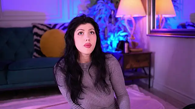 AlenaCapricious online show from November 1, 2025, 6:02 pm