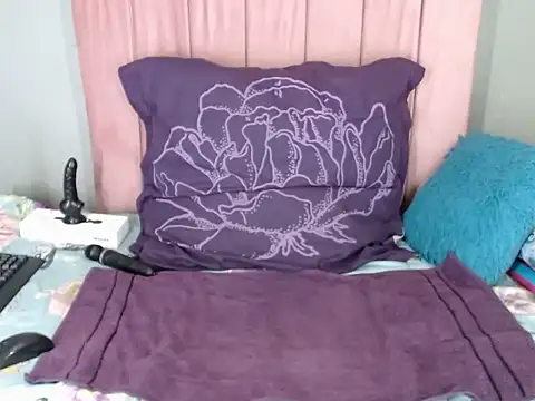 SWEETBERRYxXx online show from November 25, 2025, 6:30 pm