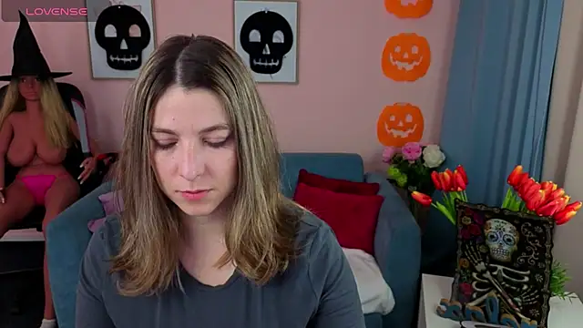 evafolver online show from October 23, 2025, 6:12 am