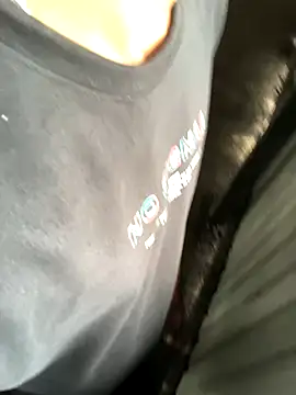 Snapshot of kavi1q1 chatting on October 6, 2025, 8:04 am kavi1q1 online show from October 6, 2025, 8:04 am