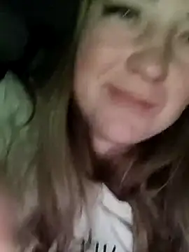 Kiss Eva online show from November 24, 2025, 5:13 pm