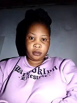 OCEANSQUITERXXX online show from July 6, 2026, 3:24 am