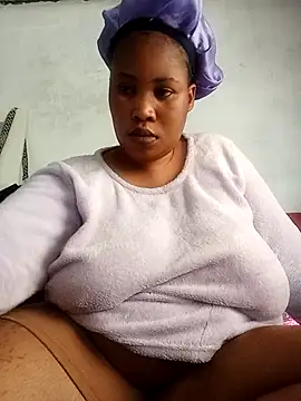 OCEANSQUITERXXX online show from June 20, 2026, 11:48 am
