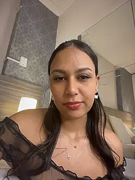 Snapshot of MiilaBlake chatting on February 5, 2026, 7:32 pm MiilaBlake online show from February 5, 2026, 7:32 pm