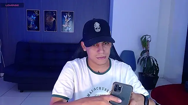 david santos16 online show from September 14, 2025, 3:18 am