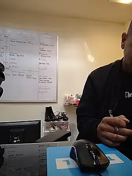 Snapshot of Juann-cock chatting on March 7, 2026, 1:05 pm Juann-cock online show from March 7, 2026, 1:05 pm