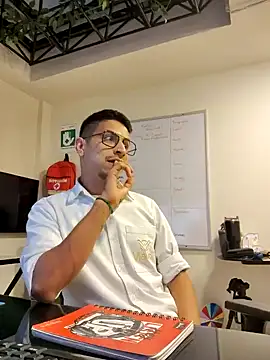 Juann-cock online show from November 21, 2025, 10:53 pm