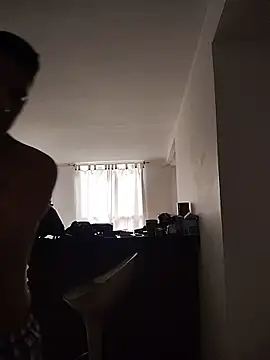 Snapshot of Juann-cock chatting on April 7, 2026, 6:43 pm Juann-cock online show from April 7, 2026, 6:43 pm