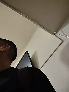 Snapshot of Juann-cock chatting on April 8, 2026, 7:15 pm Juann-cock online show from April 8, 2026, 7:15 pm