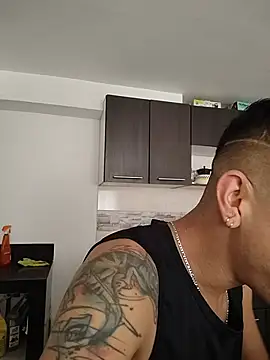 Snapshot of Juann-cock chatting on April 2, 2026, 6:25 pm Juann-cock online show from April 2, 2026, 6:25 pm