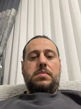 Snapshot of paleron34 chatting on February 9, 2026, 9:57 pm paleron34 online show from February 9, 2026, 9:57 pm