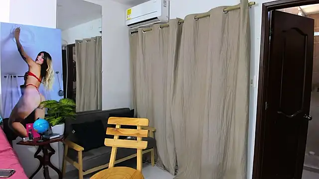 zou quira online show from February 3, 2026, 1:16 pm