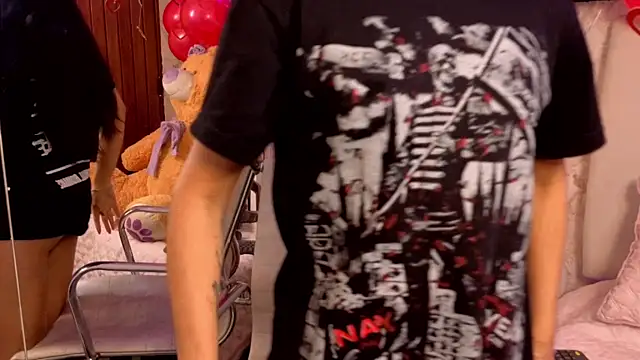 VioletxBloom online show from February 11, 2026, 7:47 pm