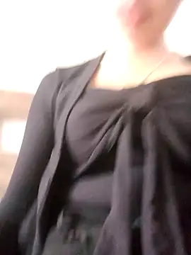 Snapshot of sulove_xx chatting on April 6, 2026, 4:19 am sulove xx online show from April 6, 2026, 4:19 am