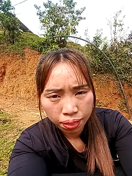 Snapshot of sulove_xx chatting on April 4, 2026, 2:18 am sulove xx online show from April 4, 2026, 2:18 am