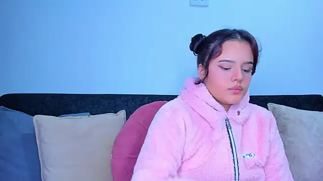 Snapshot of sweet_lily26 chatting on November 12, 2025, 3:54 am sweet lily26 online show from November 12, 2025, 3:54 am