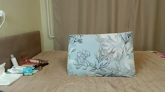 Snapshot of MermaidCurves chatting on February 19, 2026, 8:06 pm MermaidCurves online show from February 19, 2026, 8:06 pm