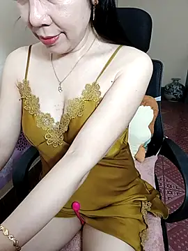 Snapshot of Moona_heny chatting on March 16, 2026, 1:02 am Moona heny online show from March 16, 2026, 1:02 am