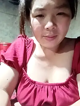 quynhkoolbae online show from May 10, 2026, 1:14 pm