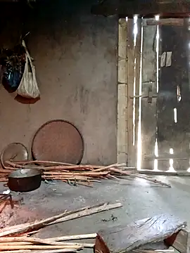 quynhkoolbae online show from October 30, 2025, 5:17 am